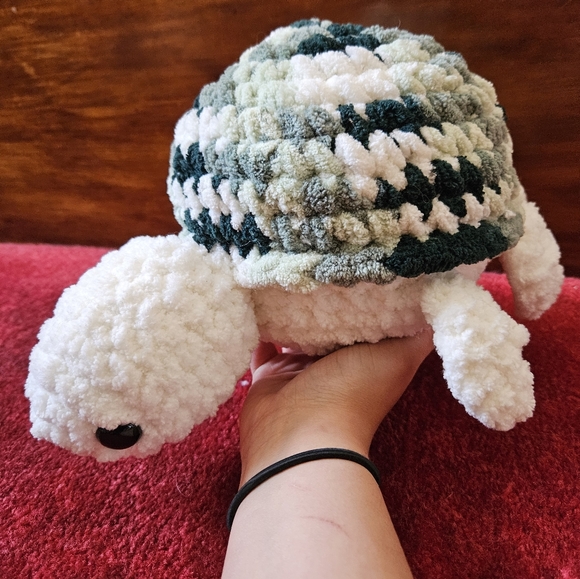 Crochet Chunky Turtle amigurumi doll - Picture 12 of 15